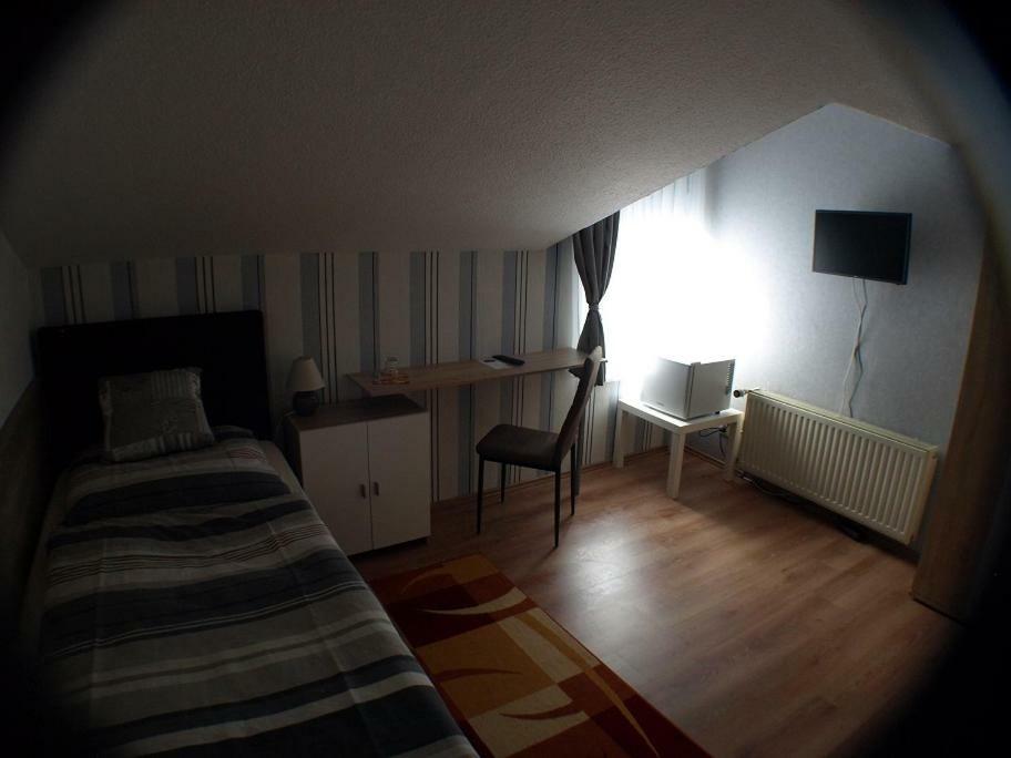 Pension Zur Alten Gaertnerei Райхенбах-им-Фогтланд Экстерьер фото