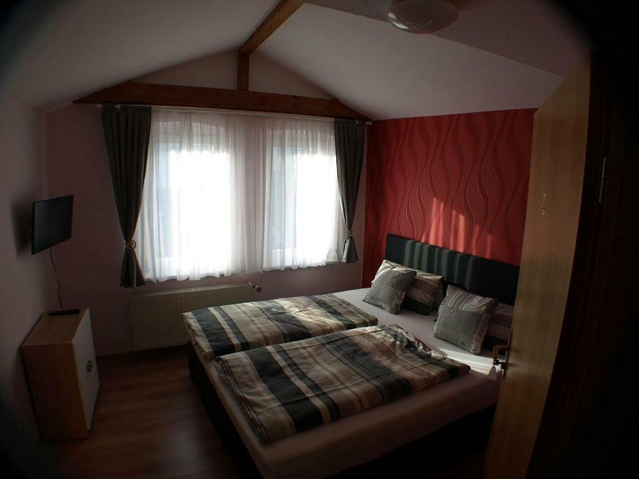 Pension Zur Alten Gaertnerei Райхенбах-им-Фогтланд Экстерьер фото